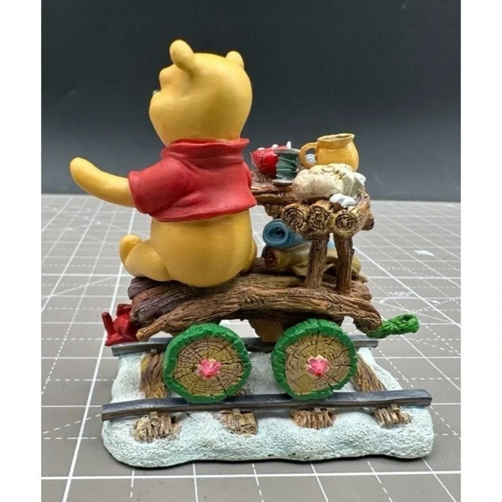 Danbury Mint Winnie the Pooh Bear Figure On Train Replacement Figure 3